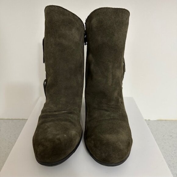 New Bueno Sage Green Booties - Women size US6.5 - Picture 2 of 6